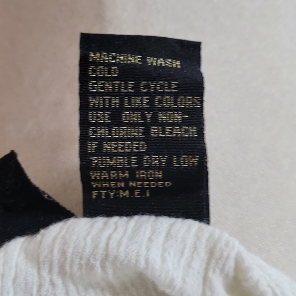 ⭐️ Sara Studio Boho top - Picture 9 of 9